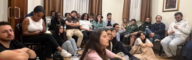 Uma mesa posta para a fé na vida universitária