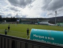 A paixão dos adeptos é o que dá nas vistas no fim da temporada
